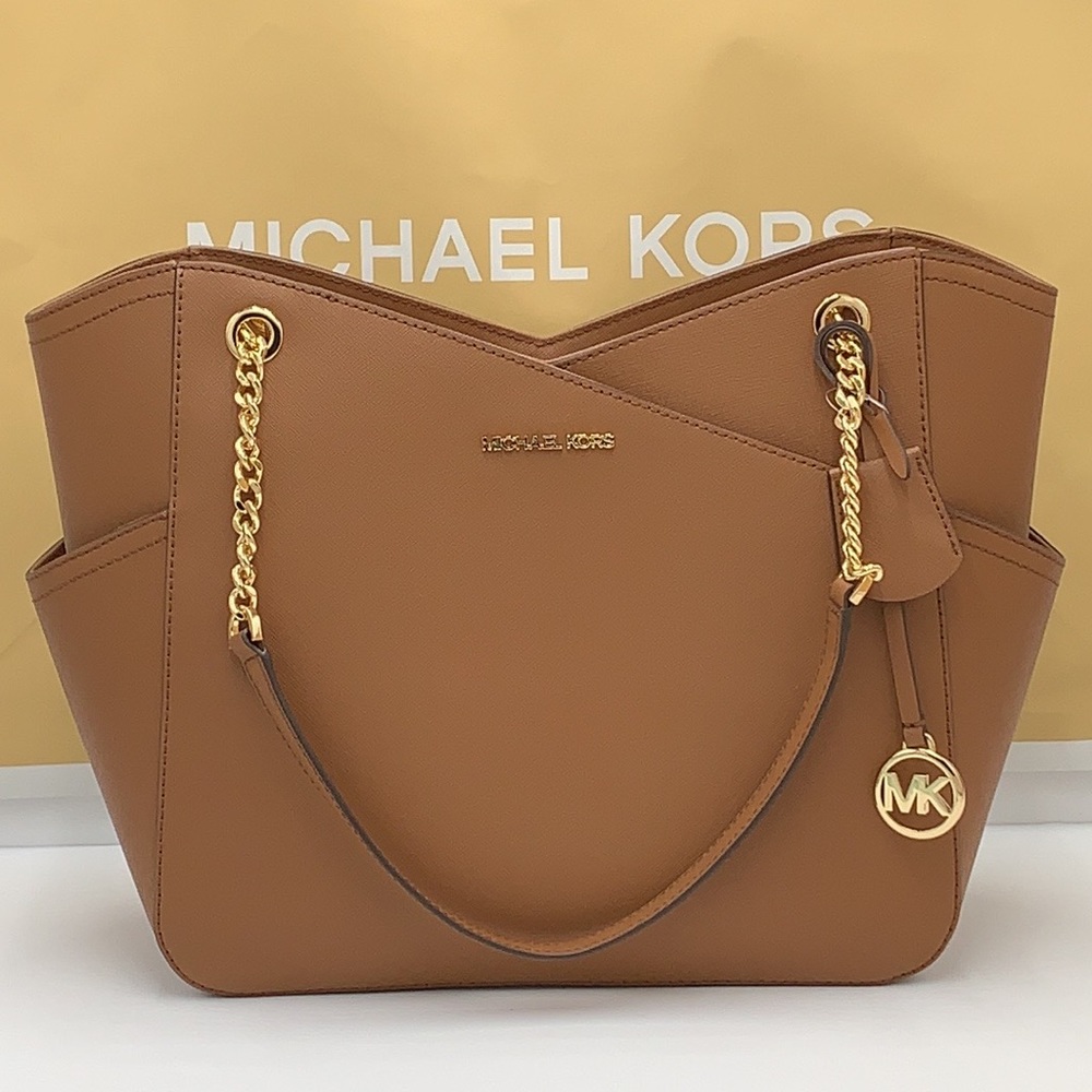 MICHAEL KORS Large Saffiano Leather Shoulder Bag - Picture 4 of 16